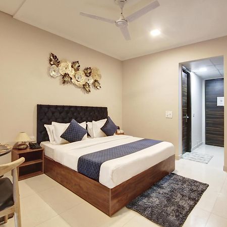 Limewood Stay - Executive Huda City Center Gurgaon Exterior photo