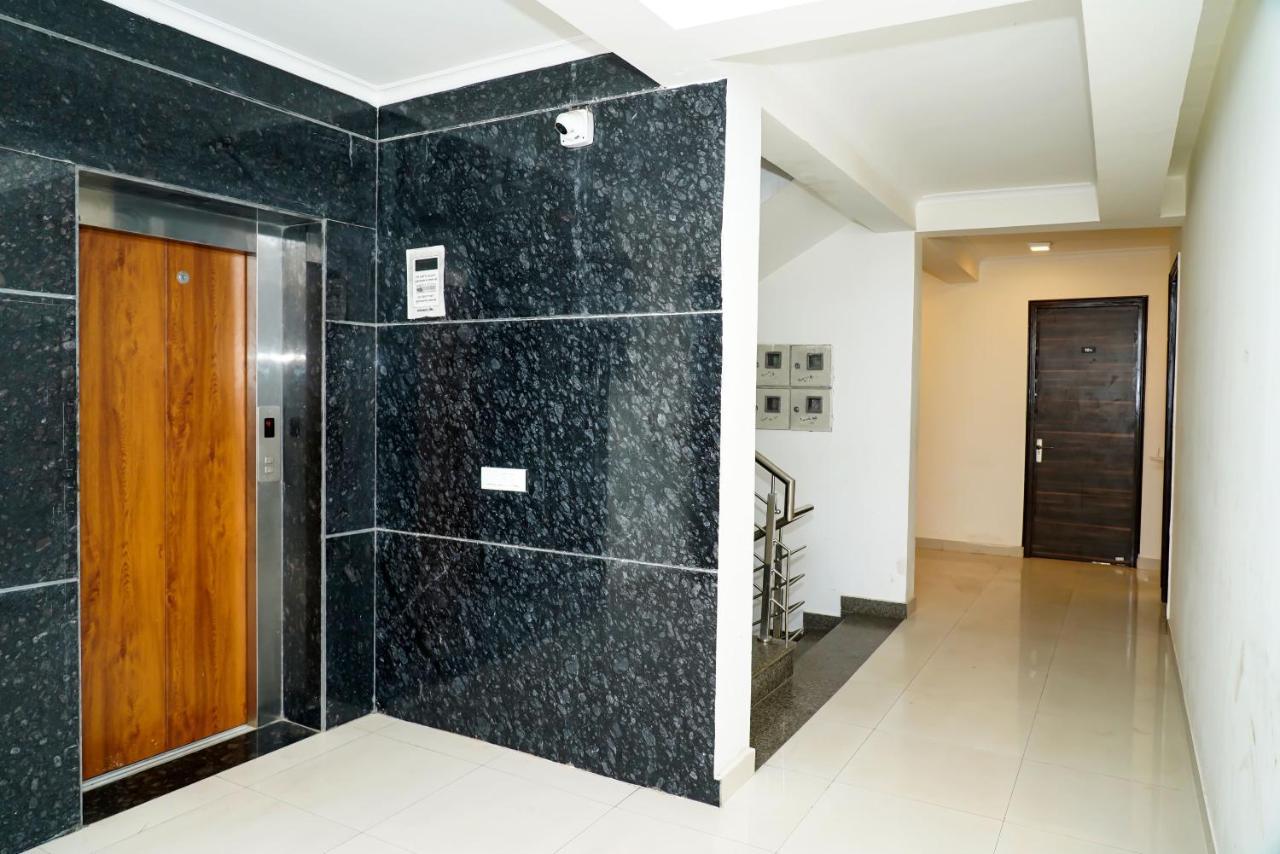 Limewood Stay - Executive Huda City Center Gurgaon Exterior photo