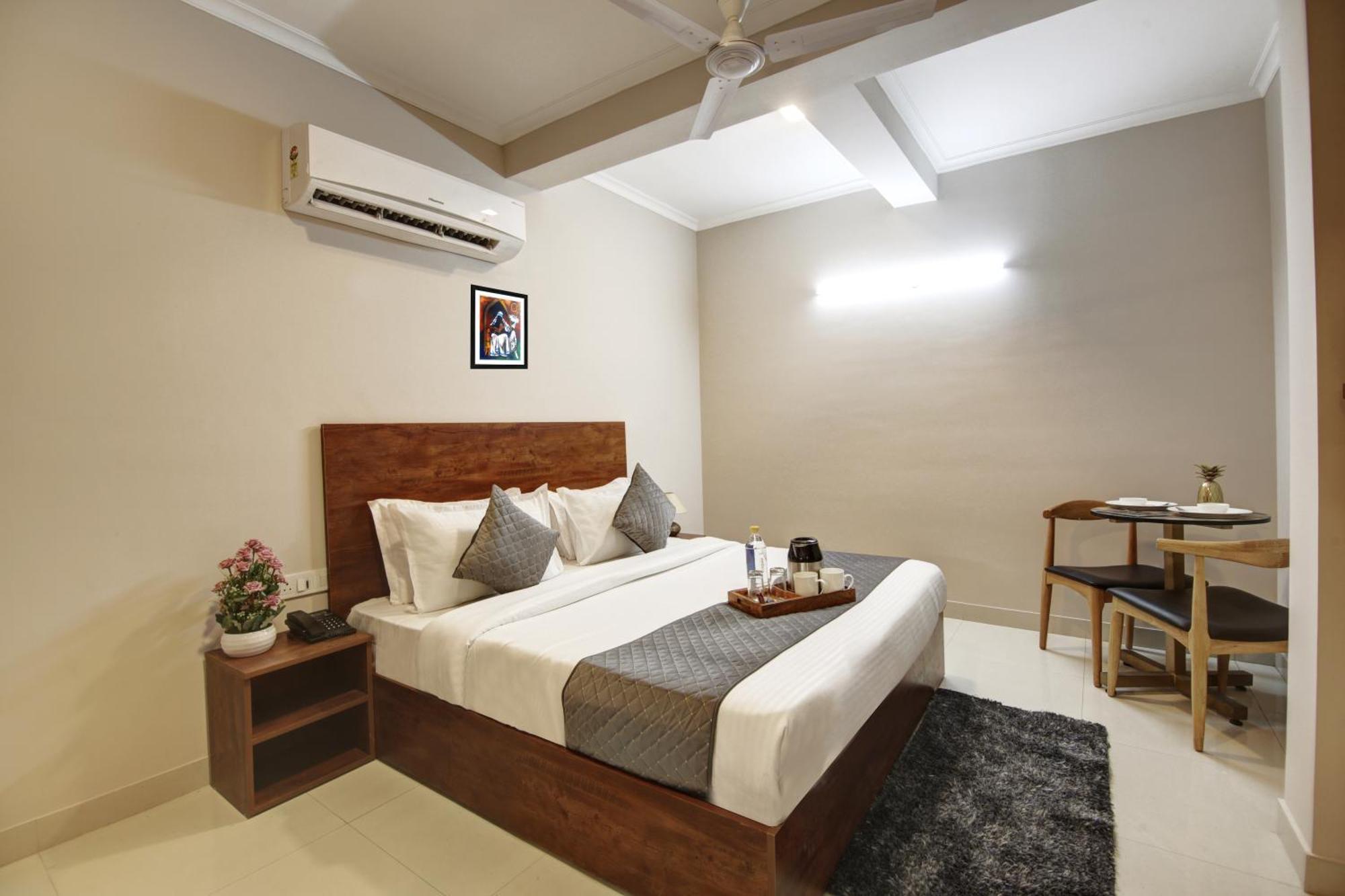 Limewood Stay - Executive Huda City Center Gurgaon Exterior photo