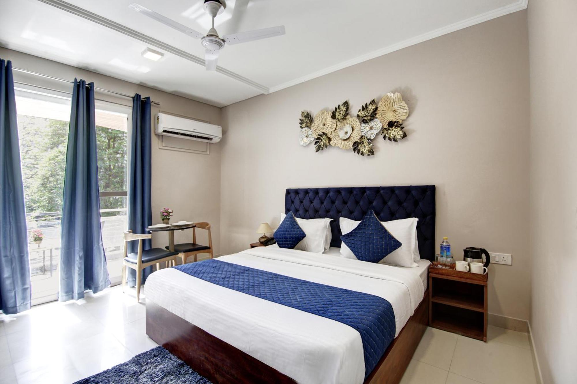 Limewood Stay - Executive Huda City Center Gurgaon Exterior photo