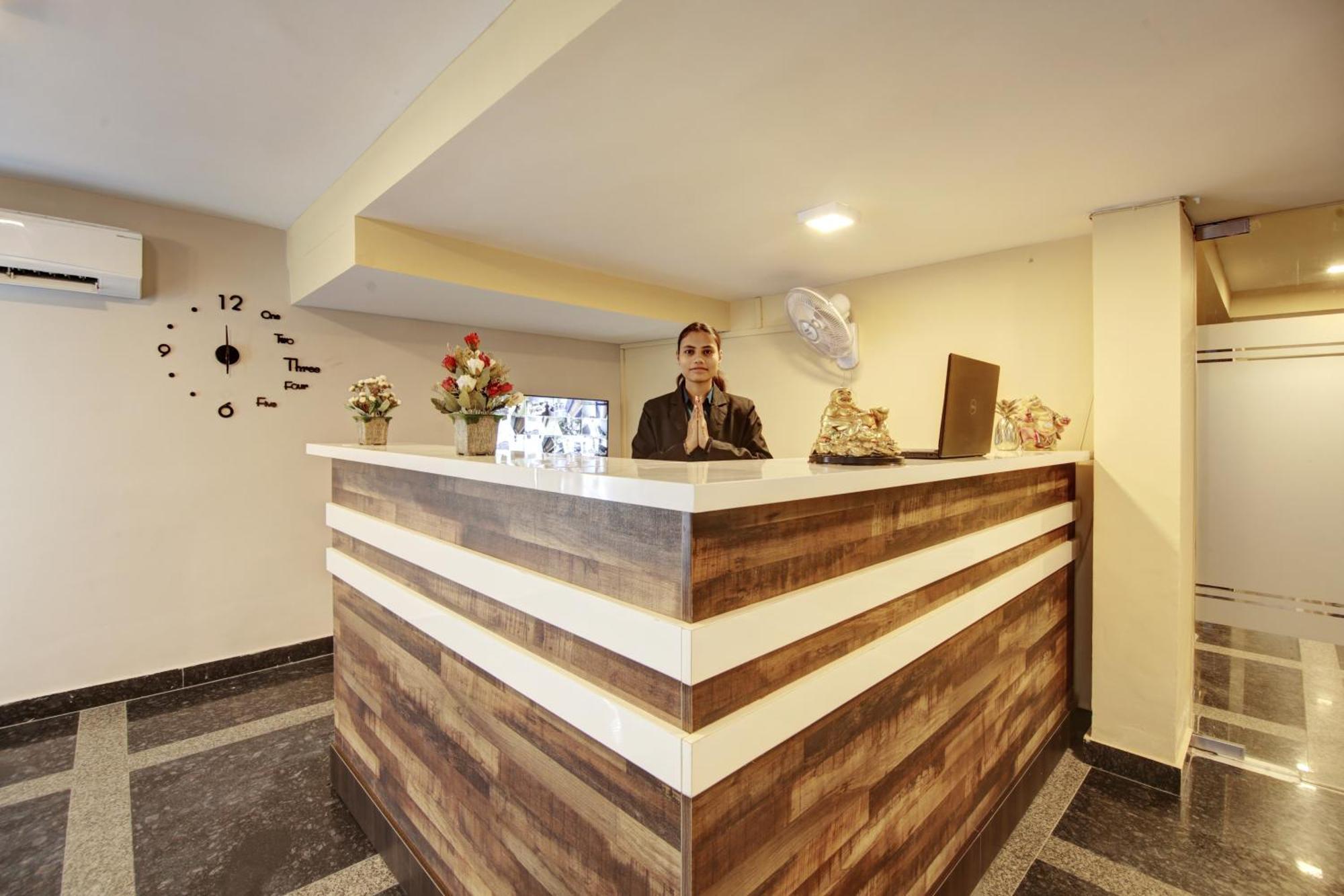 Limewood Stay - Executive Huda City Center Gurgaon Exterior photo