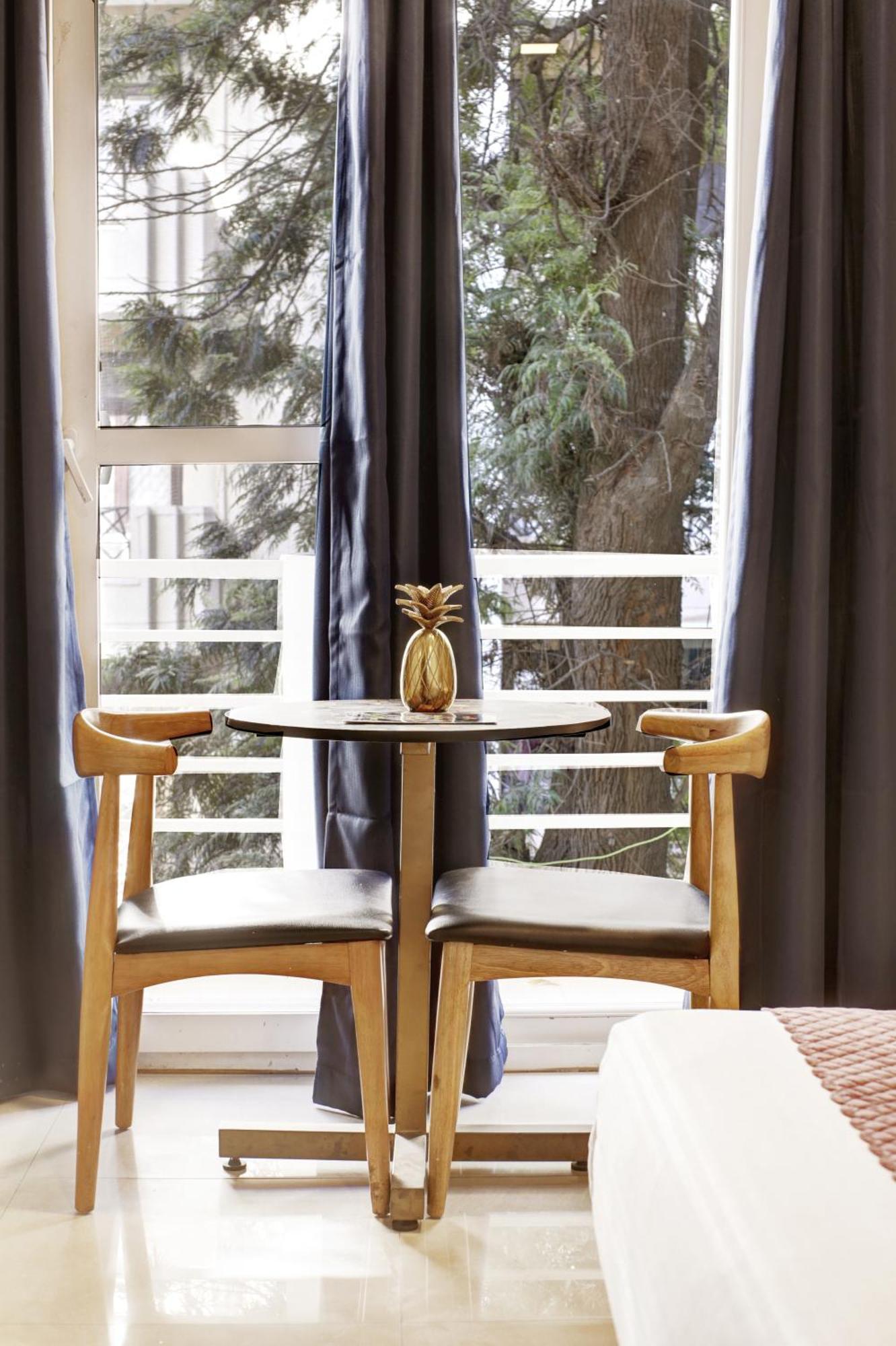 Limewood Stay - Executive Huda City Center Gurgaon Exterior photo