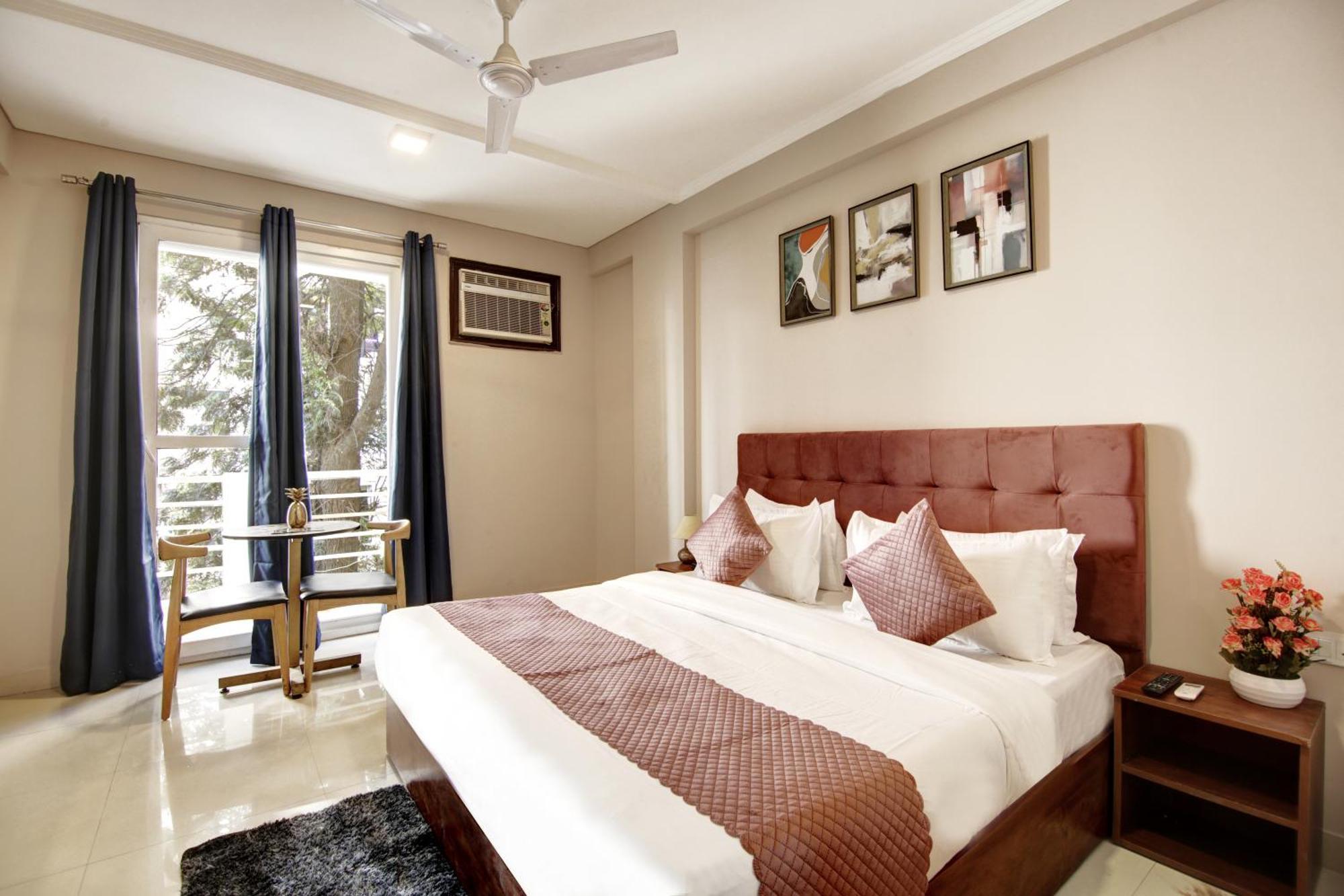 Limewood Stay - Executive Huda City Center Gurgaon Exterior photo